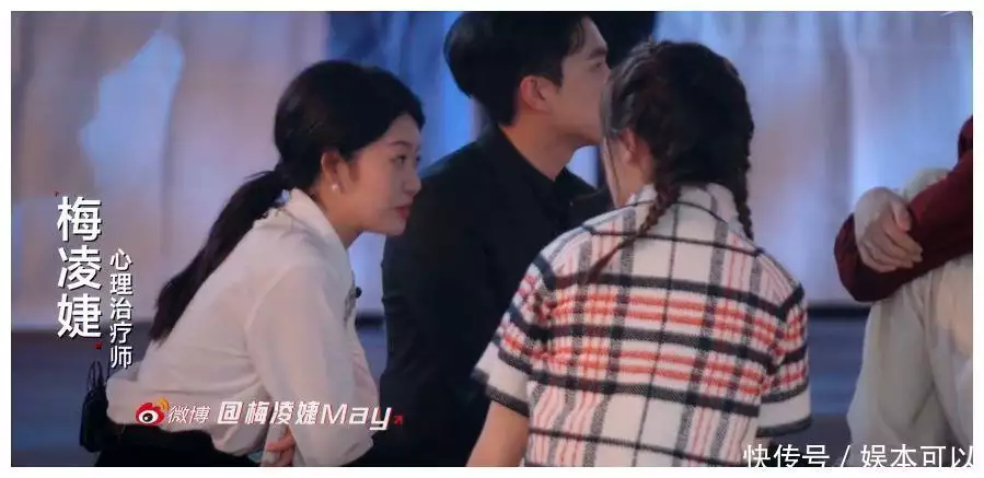 《十天之后回到现实》李罗罗撩侯明昊,背刺队友?被张云龙吐槽不团结5世纪同时崩溃后,为何中国能重新统一,罗马却一直崩溃分裂? 《十天之后回到现实》李罗罗撩侯明昊,背刺队友?被张云龙吐槽不团结5世纪同时崩溃后,为何中国能重新统一,罗马却一直崩溃分裂?