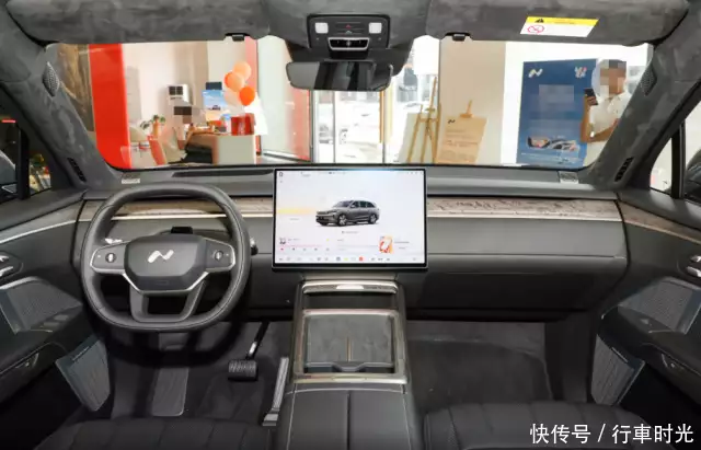 30万想买大型SUV？乐道L90续航无忧且配置丰富
