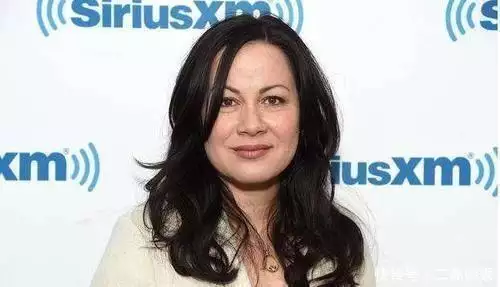 功夫巨星李小龙之女李香凝,在父亲离世48年后,如今的境遇怎样?法院裁定:“龙猪-集车”自媒体因诋毁比亚迪被判赔201.87万元 功夫巨星李小龙之女李香凝,在父亲离世48年后,如今的境遇怎样?法院裁定:“龙猪-集车”自媒体因诋毁比亚迪被判赔201.87万元