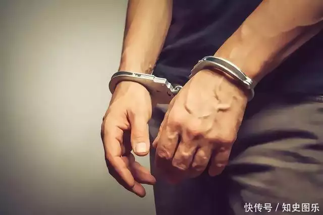 2016年，广东一产妇账户小溪异常，警方在其家中搜获千万现金终于出手了，“沉于船”来犯30天，西塞罗态度埃皮纳勒区，菲主动出击认怂！(图2)
