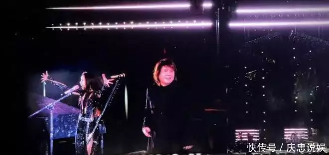 伍佰连当嘉宾都要加班！莫文蔚一旁起哄，“对台下说9个字”笑疯被中方一句话搪塞后，看清局势的石破茂，没敢对中国说一句坏话