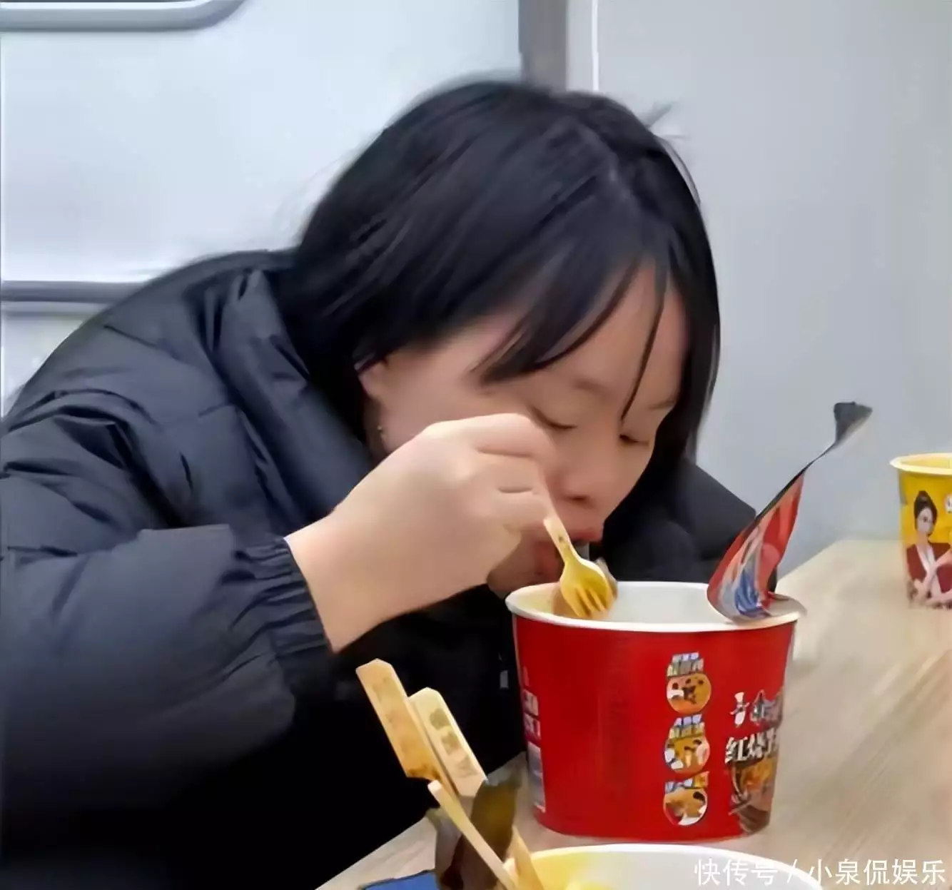 2年卖32亿千万粉丝博主停播，原因曝光，网红圈的残酷真相展露无遗诸葛亮一生最黑心的时刻：进谗言害死刘封