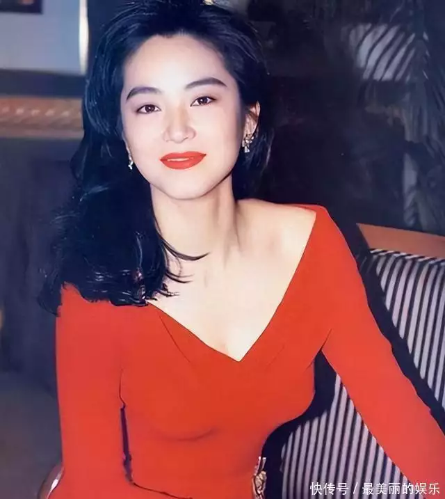 太疯狂了（九零后审美）90年代很美好，90年代迷之审美，明明“歪瓜裂枣”，却被夸成“天仙”的4位女星20岁女大学生在丽江失联3天,救援队回应希望渺茫!网友:no作nodie，