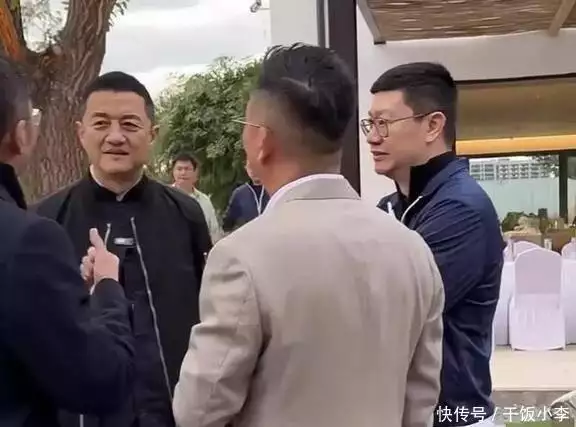 李亚鹏继丽江小镇！卖万元茶叶后再进军威士忌 网友：毫无经商头脑被自己“杀”死的动物，牙长太长戳穿自己脑壳，既心酸又好笑  第14张