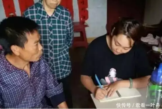 2018年,四川男孩喝百草枯,临终前想见妈妈一眼,结局如何?其实,在以下时刻男人不愿意帮你,就是假爱 2018年,四川男孩喝百草枯,临终前想见妈妈一眼,结局如何?其实,在以下时刻男人不愿意帮你,就是假爱