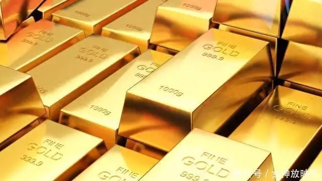 如今黄金价格变成了一个天大的笑话，买黄金可笑到什么程度昔日“快女”总冠军现状曝光，曾一年挥霍200万，落魄时却只剩11