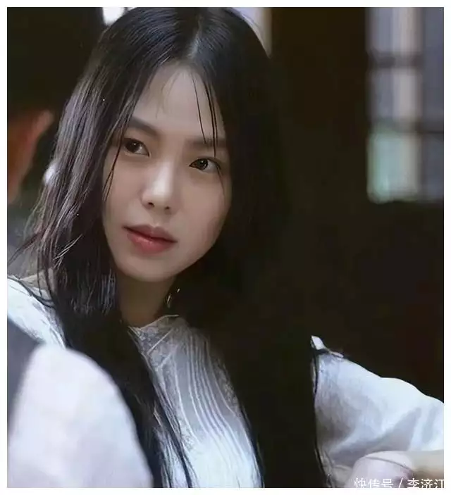 穿最丑的衣服,长最深的法令纹,她才是最天真性感的“疯批美人”唐玄宗宠爱杨玉环,为何不立她做皇后?至少有这4方面的原因 穿最丑的衣服,长最深的法令纹,她才是最天真性感的“疯批美人”唐玄宗宠爱杨玉环,为何不立她做皇后?至少有这4方面的原因