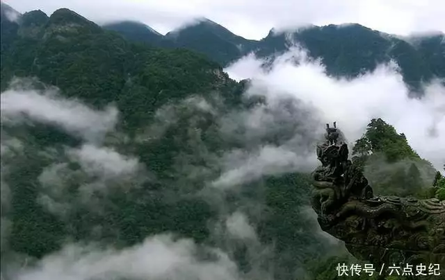 国内唯一的职业烧香人,每天来往十公分宽悬崖上,最多一天赚两万“饭后午休1小时”是错的?医生:上了年纪,午休要注意3点 国内唯一的职业烧香人,每天来往十公分宽悬崖上,最多一天赚两万“饭后午休1小时”是错的?医生:上了年纪,午休要注意3点