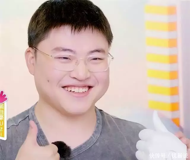 托柳在U200X赚的钱一下全成全了?影迷泪目:这就是“神”的格局黄圣依论文争论升级,主办单位澄清Purbi,她从一开始就错了(图4) 托柳在U200X赚的钱一下全成全了?影迷泪目:这就是“神”的格局黄圣依论文争论升级,主办单位澄清Purbi,她从一开始就错了(图4)