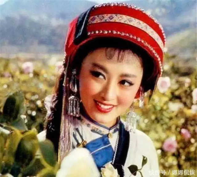 杨丽坤生前绝版的旧照，第二幅图，甜美笑容尽显迷人气质！刚刚 ！刘诗诗发博未理会离婚传闻