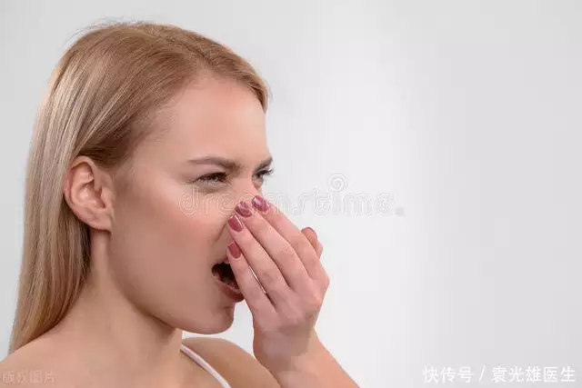 起床后，为啥嘴里又苦又臭？医生：与 3 个病因有关，多注意下
