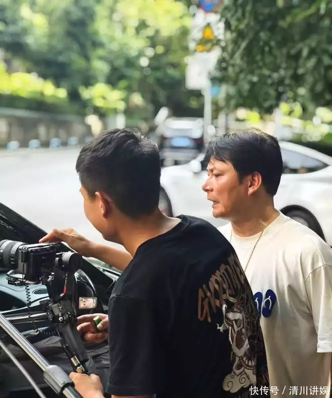 小刘德华刘力豪与光线学院联合出品颁奖电影琥珀里的昆虫万年不腐，古人为何不用琥珀来给尸体做防腐？