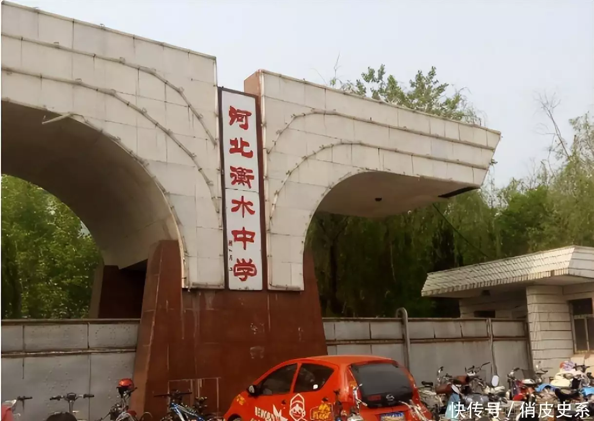 湖北男孩肖雨,高考666分拒绝武大录取,复读一年后考了多少分?著名乐评人爆料:娱乐圈大佬要毁掉刀郎演唱会,愿付双倍违约金 湖北男孩肖雨,高考666分拒绝武大录取,复读一年后考了多少分?著名乐评人爆料:娱乐圈大佬要毁掉刀郎演唱会,愿付双倍违约金