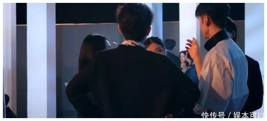 《十天之后回到现实》李罗罗撩侯明昊,背刺队友?被张云龙吐槽不团结5世纪同时崩溃后,为何中国能重新统一,罗马却一直崩溃分裂? 《十天之后回到现实》李罗罗撩侯明昊,背刺队友?被张云龙吐槽不团结5世纪同时崩溃后,为何中国能重新统一,罗马却一直崩溃分裂?
