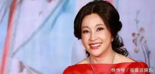 劉曉慶現(xiàn)身百花獎：64歲身材妖嬈，網(wǎng)友：難怪敢演18歲嬌憨少女播報文章