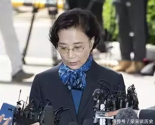 原创撑起韩国财阀的女继承者,解开了财阀“富不过三代”的魔咒“拱卫京畿弹”两发齐射,东大给西大捎句话:2025年少来找事 原创撑起韩国财阀的女继承者,解开了财阀“富不过三代”的魔咒“拱卫京畿弹”两发齐射,东大给西大捎句话:2025年少来找事