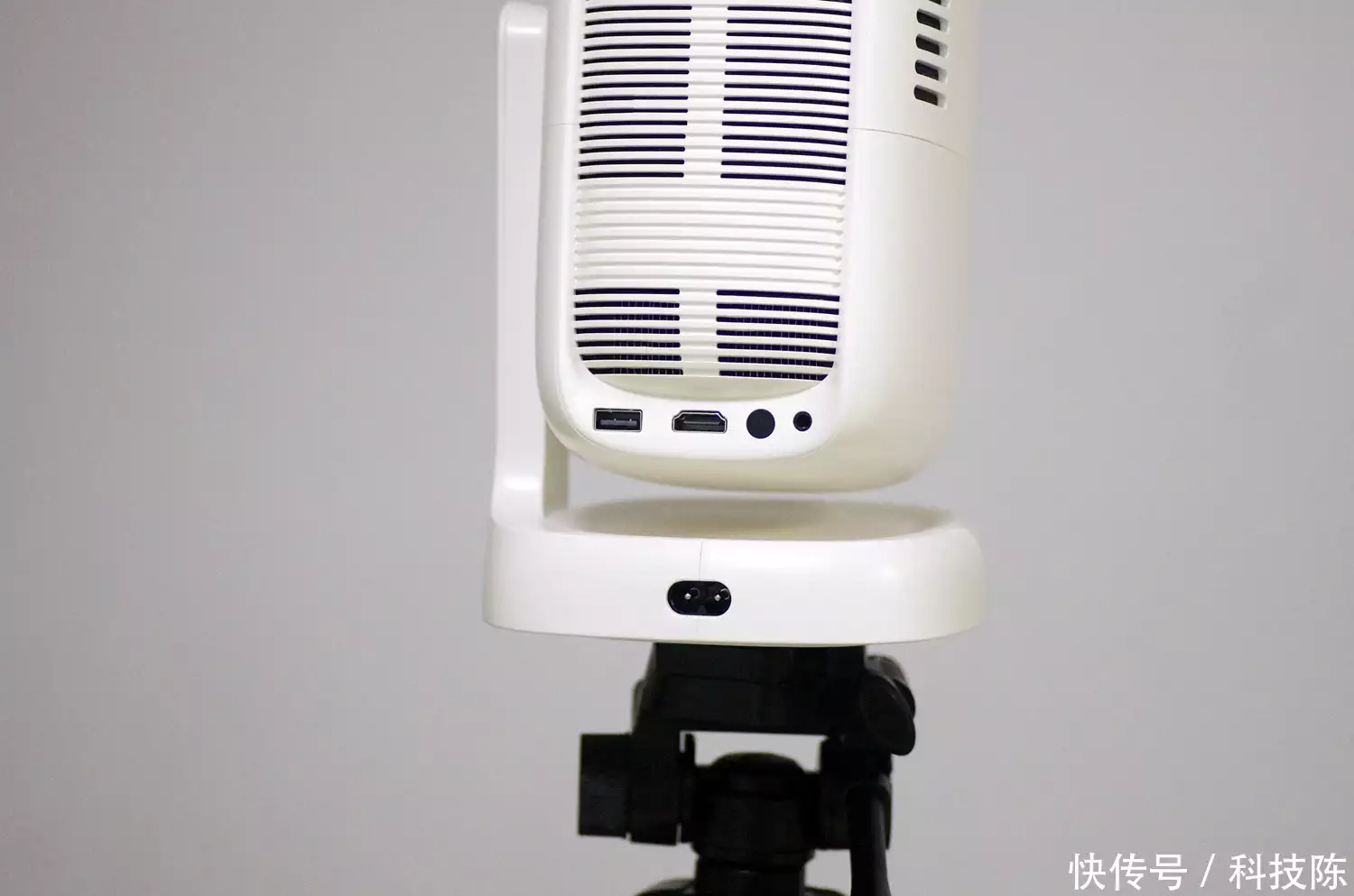 投影仪亮度260CVIA_大眼橙C2 Air高亮版评测_iphone有线投影到电脑