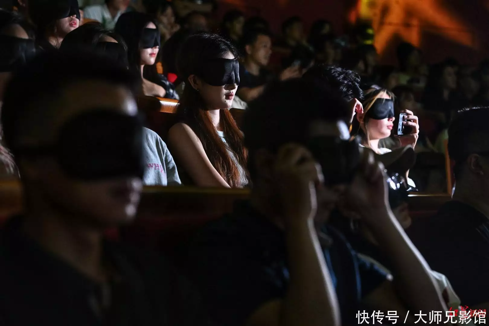 共赴光影之约!第37届大众电影百花奖在蓉启幕建文帝出逃后朱棣直奔皇宫,小官却拦住他问话,后被升为四朝宰相 共赴光影之约!第37届大众电影百花奖在蓉启幕建文帝出逃后朱棣直奔皇宫,小官却拦住他问话,后被升为四朝宰相