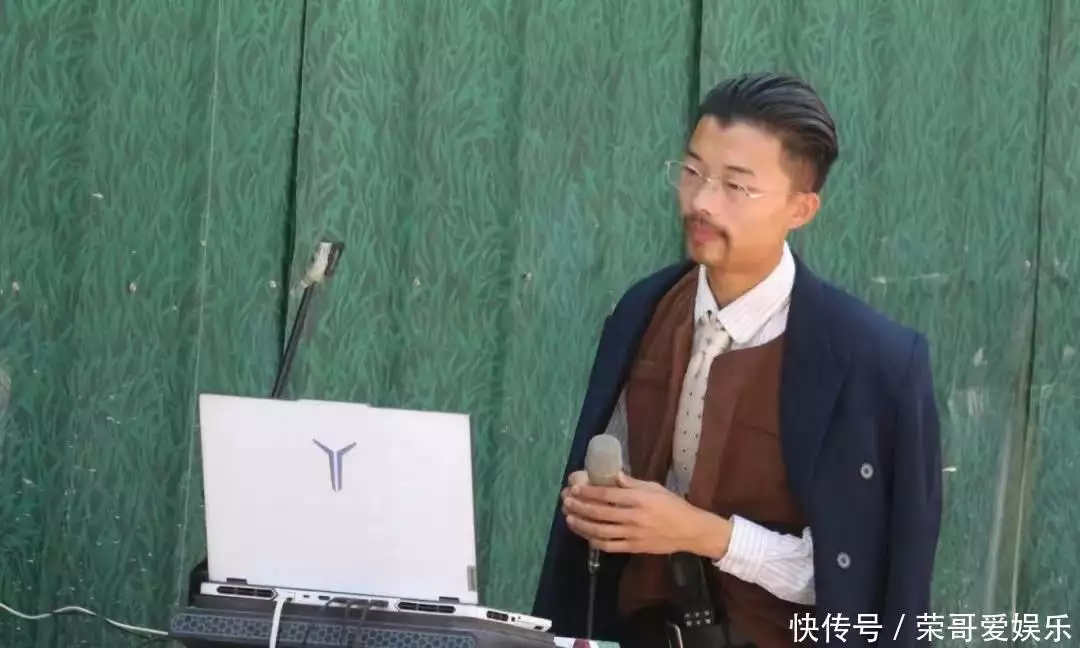 进入5月份之后，来自山东菏泽的郭有才突然爆火，凭借《诺言》涨粉千万