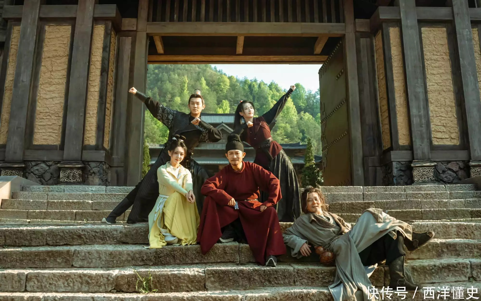 《唐朝诡事录2》案件原型:画圣吴道子为画害人!心中有鬼的壁画当网红到底有多赚钱?收入是正常人无法想象的! 《唐朝诡事录2》案件原型:画圣吴道子为画害人!心中有鬼的壁画当网红到底有多赚钱?收入是正常人无法想象的!