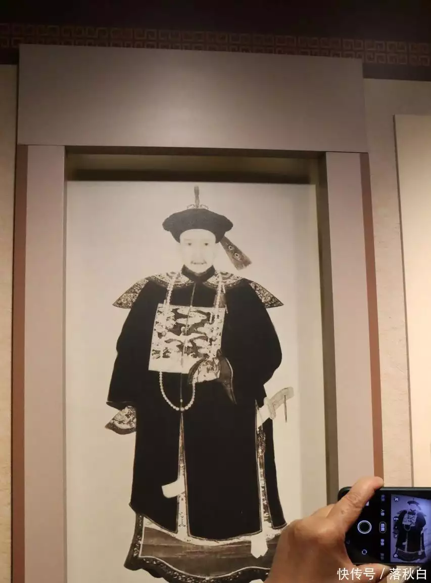 清史稿 和珅传_钮祜禄和珅真实故事_和珅跌倒嘉庆吃饱