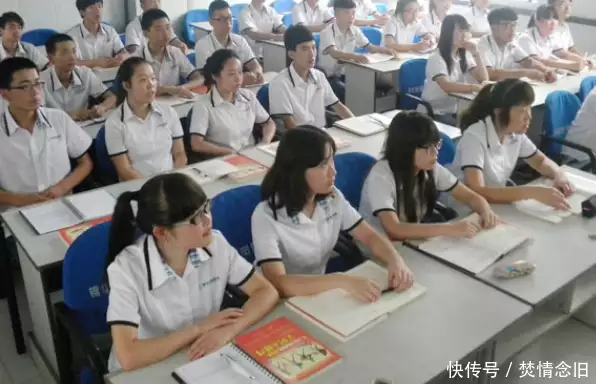 大学里这4个专业就业率很高,专科生也会被疯抢,有你的专业吗1964年,毛主席得知杨育才只是副连长,问:11年了怎么才升一级? 大学里这4个专业就业率很高,专科生也会被疯抢,有你的专业吗1964年,毛主席得知杨育才只是副连长,问:11年了怎么才升一级?