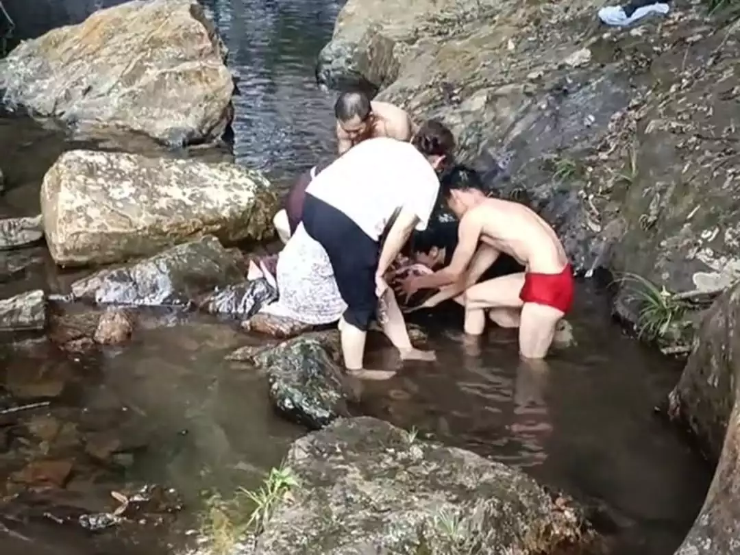 新澳最精准正最精准龙门客栈,游客在广东云浮一景点身亡 官方回应：事发地已暂停对外开放播报文章