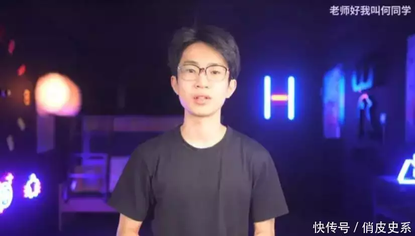 22岁学生一条视频赚6亿!被央视点名表扬,苹果CEO库克求着要见他难以相信,山西一职校女老师出轨男生,聊天截图流出,后续来了 22岁学生一条视频赚6亿!被央视点名表扬,苹果CEO库克求着要见他难以相信,山西一职校女老师出轨男生,聊天截图流出,后续来了