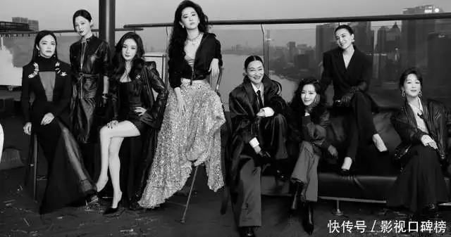時(shí)代姐妹花再度齊聚，張小斐宋佳李庚希影后合照，嘉人盛典贏麻了播報(bào)文章