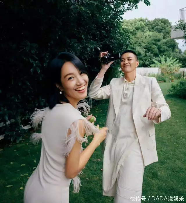 朱丹晒与老公七夕大片,搂周一围在怀,网友:还是真Cp真夫妻好磕一次奏对,杀了年羹尧!张廷玉的嘴,果真是一把刀 朱丹晒与老公七夕大片,搂周一围在怀,网友:还是真Cp真夫妻好磕一次奏对,杀了年羹尧!张廷玉的嘴,果真是一把刀