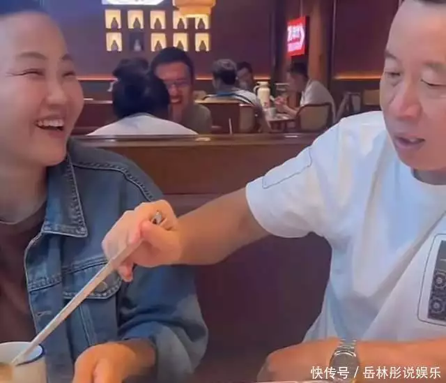 《亲爱的》孙卓今日高考，万千萤火送祝福，卓宝和妈妈合影很温馨韩国知名男星被曝，和人气女演员恋爱两年，经纪公司回应