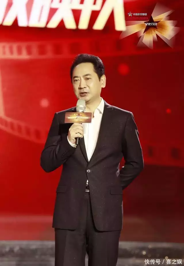 著名演员刘劲:我这辈子最正确的决定,就是娶了一个平凡的妻子2个月女婴反复发烧竟有4个肾 多学科联合救治重获健康 著名演员刘劲:我这辈子最正确的决定,就是娶了一个平凡的妻子2个月女婴反复发烧竟有4个肾 多学科联合救治重获健康