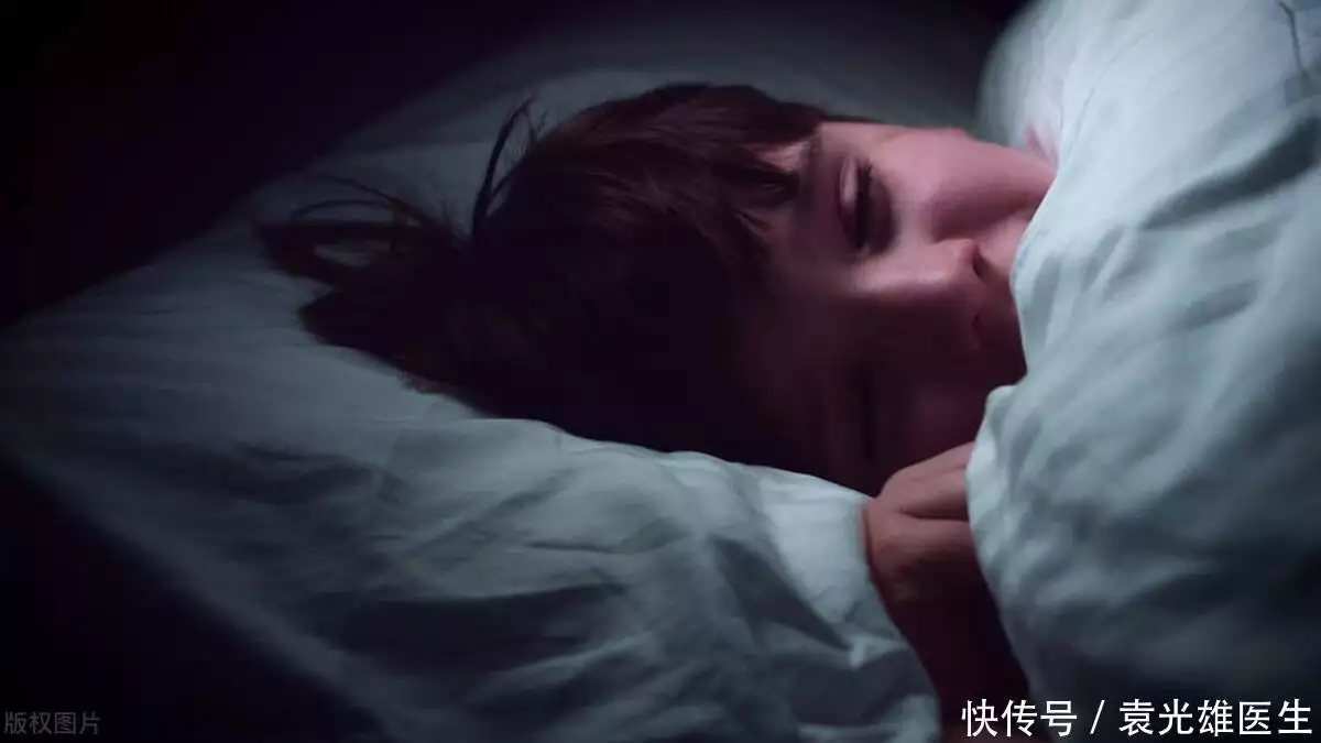 最近晚上睡觉总是梦到死去的亲人,这背后的深层意义与心理解析 最近晚上睡觉总是梦到死去的亲人,这背后的深层意义与心理解析