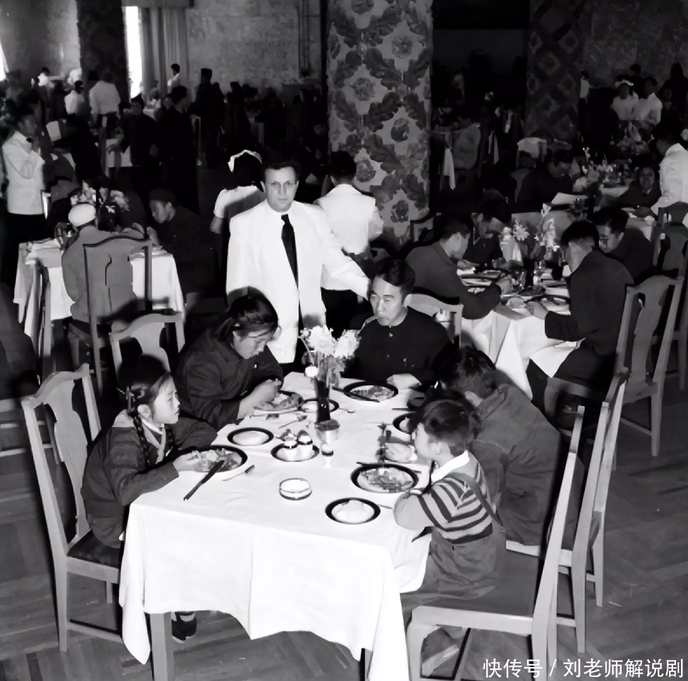 汪小菲母亲张兰:88年为多挣钱成加拿大第一位当搬运工的华裔女性大汉为何能忍匈奴60年,并送去12个尊贵的女人?农耕民族的悲剧! 汪小菲母亲张兰:88年为多挣钱成加拿大第一位当搬运工的华裔女性大汉为何能忍匈奴60年,并送去12个尊贵的女人?农耕民族的悲剧!