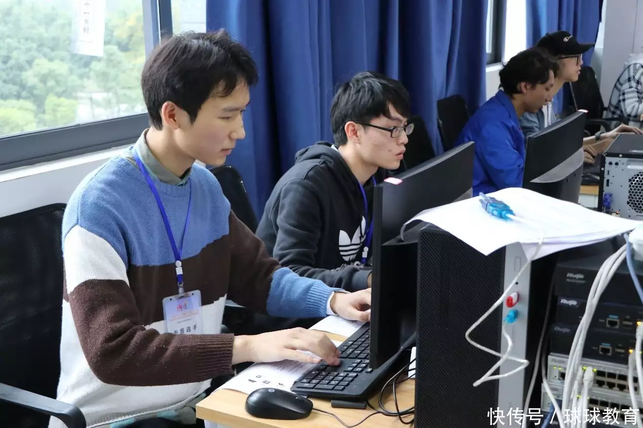 信息技术专业招生人数分析_2025高考最热门专业排名_会计专业排名