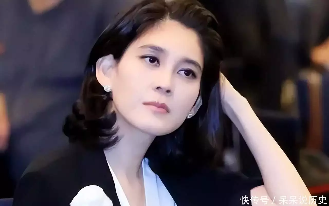原创撑起韩国财阀的女继承者,解开了财阀“富不过三代”的魔咒“拱卫京畿弹”两发齐射,东大给西大捎句话:2025年少来找事 原创撑起韩国财阀的女继承者,解开了财阀“富不过三代”的魔咒“拱卫京畿弹”两发齐射,东大给西大捎句话:2025年少来找事