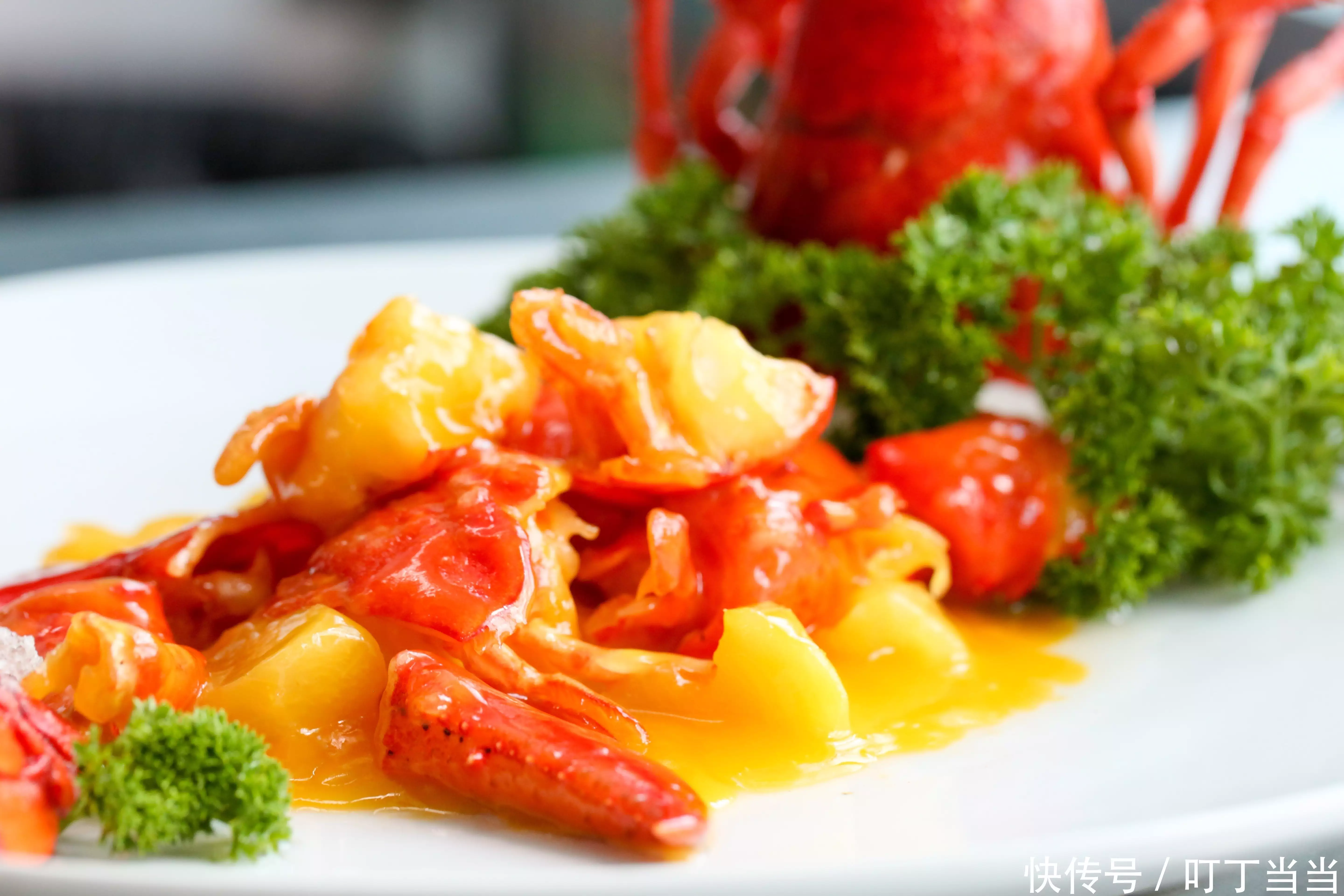 学厨师去学校还是当学徒_培训厨师学校_西安新东方烹饪技工学校优势