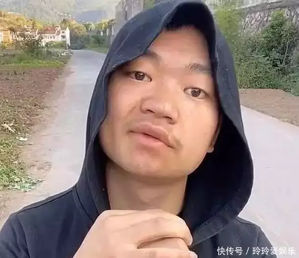 盘点模仿明星走红的10位网红,看看都有谁?这居然是从前近200斤的颜如晶?减肥55斤后秒变“甜美小公主” 盘点模仿明星走红的10位网红,看看都有谁?这居然是从前近200斤的颜如晶?减肥55斤后秒变“甜美小公主”