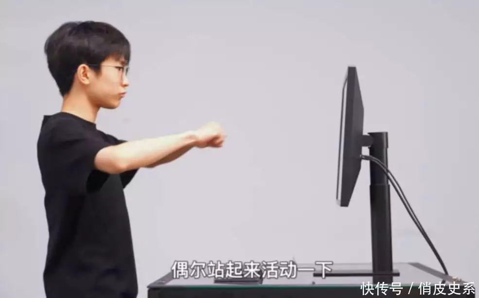 22岁学生一条视频赚6亿!被央视点名表扬,苹果CEO库克求着要见他难以相信,山西一职校女老师出轨男生,聊天截图流出,后续来了 22岁学生一条视频赚6亿!被央视点名表扬,苹果CEO库克求着要见他难以相信,山西一职校女老师出轨男生,聊天截图流出,后续来了