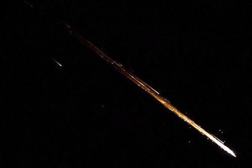 长征五号把天和号送上天后,至今仍在天上飞,而且还不停地翻筋斗