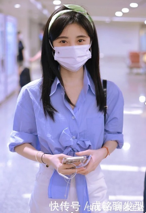 蓝色 今夏流行穿“蓝色”衬衫,清新时尚减龄还显瘦,就连明星都上头