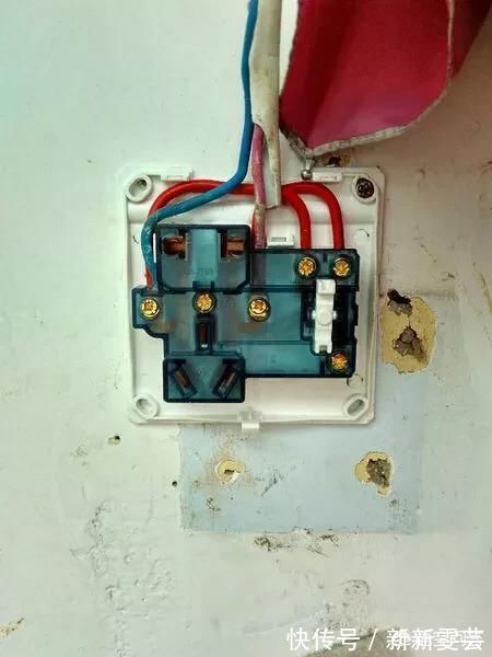 零线|一根火线一根零线,但插座上为什么没有零线呢?