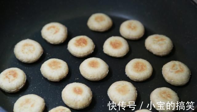 燕麦|燕麦片中加4个鸡蛋，不用水不用蒸，鲜甜松软，比包子馒头还好吃