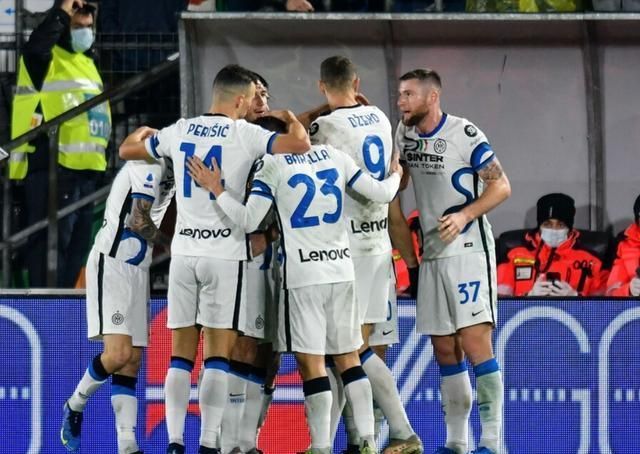 卫冕冠军|2-0！意甲卫冕冠军又赢了：3连胜+9场不败，小因扎吉神了