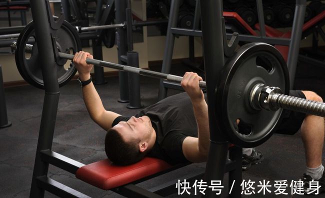 杠铃|怎样才能练出肌肉？做好这4个细节，快速提升增肌效果