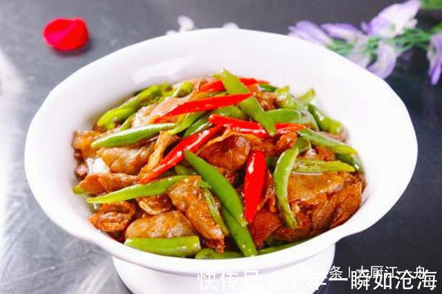 这才是炒牛肉的正确做法,牛肉鲜嫩多汁还不柴,香辣又下饭