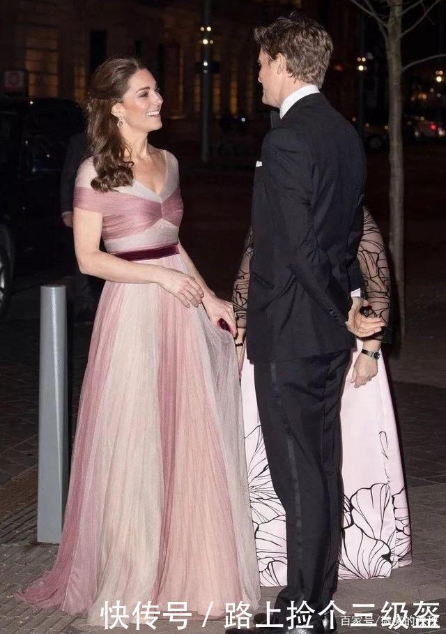 只要够美貌,品牌不重要!凯特王妃的“耳环经”,实用又优雅