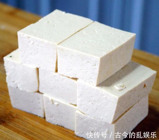 买豆腐时,遇到这3种掉头就走,内行人都懂,老板:我从来不吃