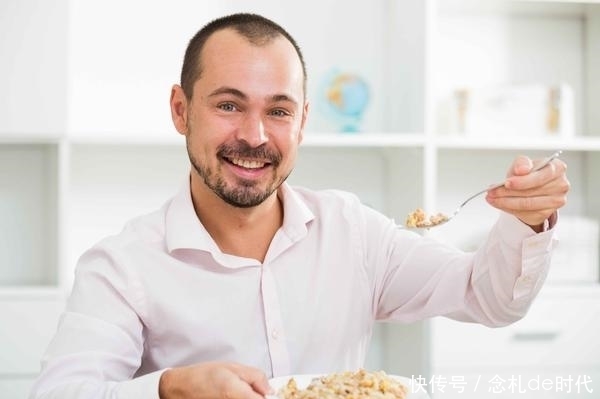 5種容易讓人“減壽”的習慣，一條都沒中招的人，太少了