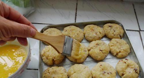 美味|想吃核桃酥不用买,在家也能做,无添加零失败,又香又酥